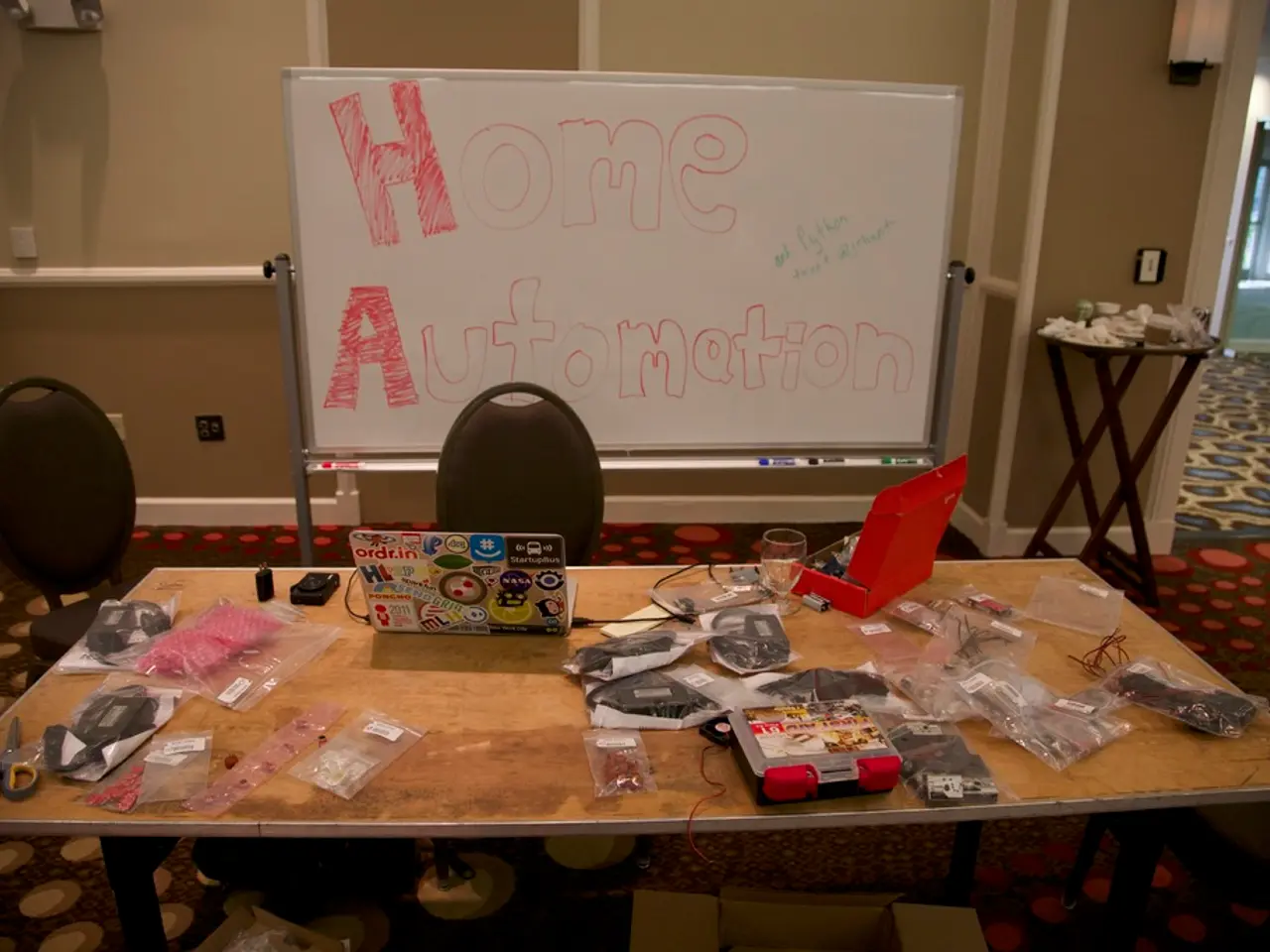 Improve your work and life posture with these 14 supportive products: