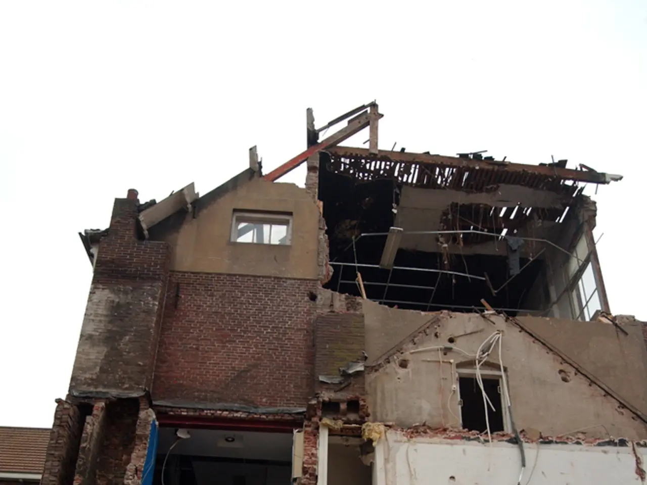 Lung Collapse: Description, Classifications, Root Causes, and Remedies