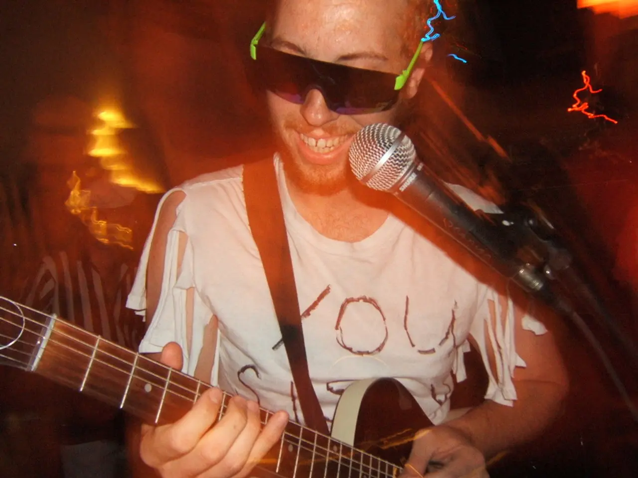 Struggling with both physical and psychological issues due to addiction, the sad narrative of a...