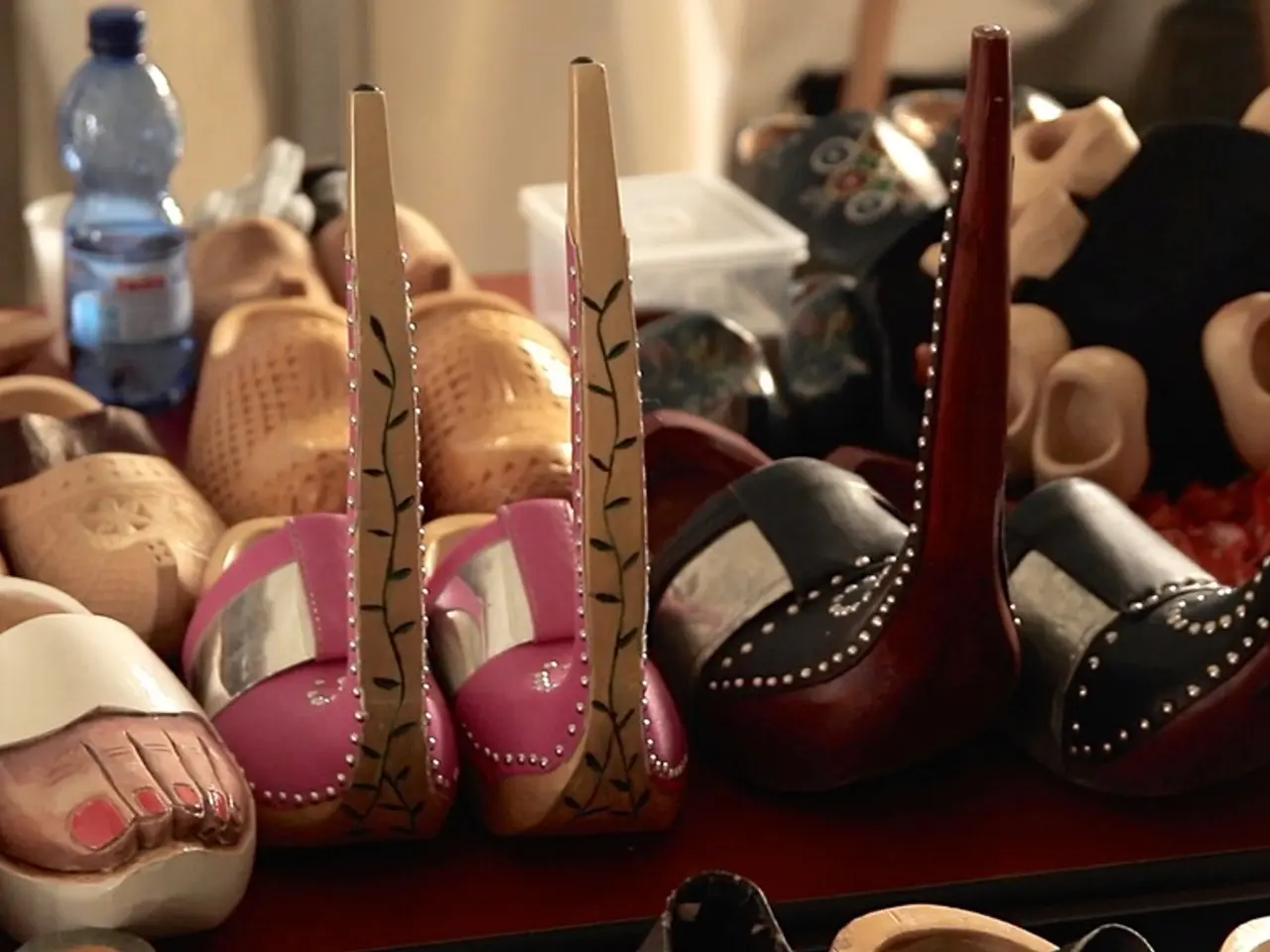 Quickly find relief for bunions with these speedy-delivered Amazon products: