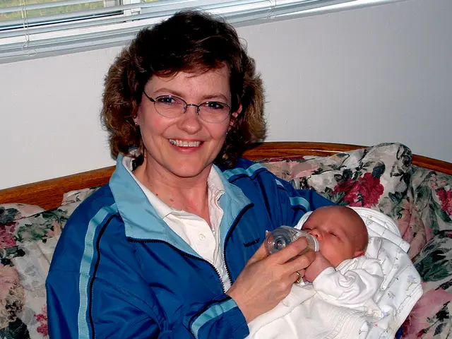 Essential Nutritional Guidance for New Mothers: Crucial Dietary Facts Every Young Mom Should Know