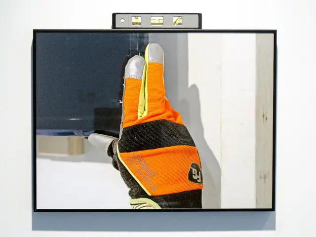 Distancing oneself from others versus secluding oneself: Definitions, strategies, and additional...