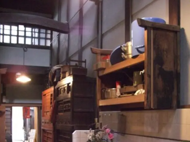 Bonsai Pottery from Japan: Embracing Artistry, Tradition, and Aesthetics