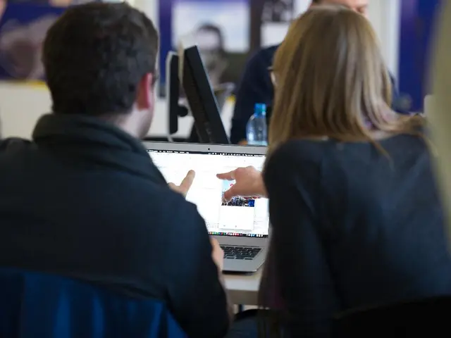 Strategies to Minimize Eye Discomfort During Gaming: Unmissable Guidance for Your Peepers (6...