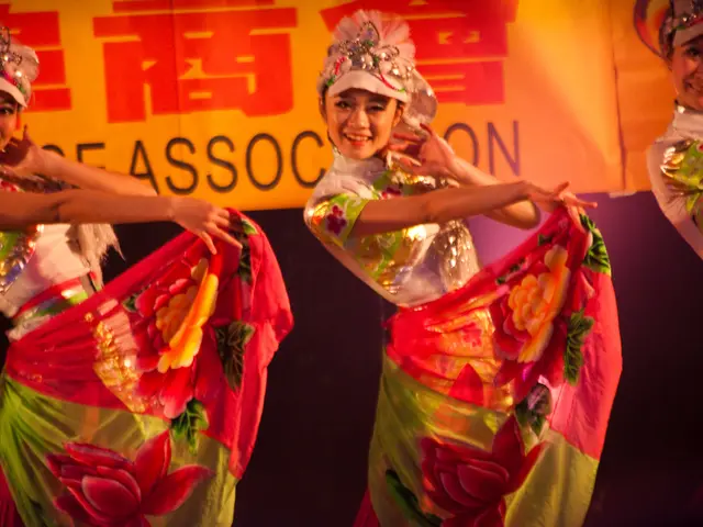 Low-impact HIIT workout for aching knees, as advocated by a personal trainer, to stimulate your...