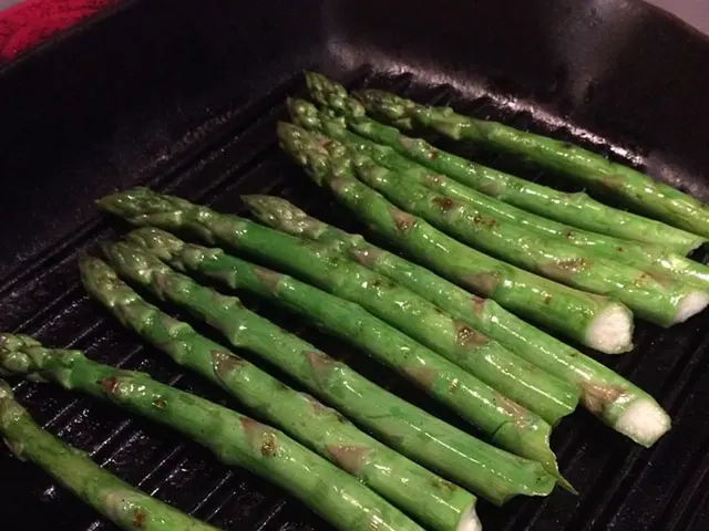 "World's 15 Favorite Black Dishes Found in Various Global Cuisines"