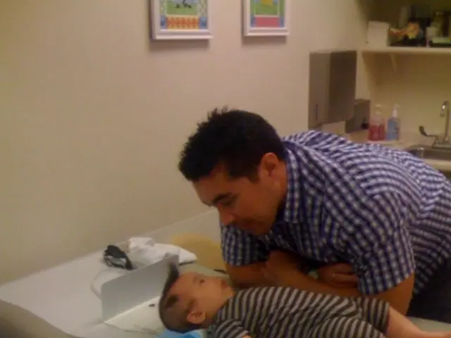 Monitoring Baby Twins' Growth Progress