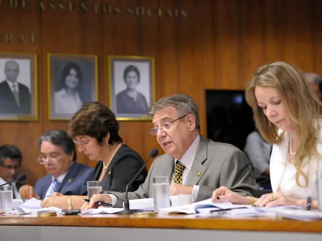 Does excessive visual information overload strain your brain's ability to process information...