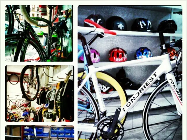 Young adult, Willner resides in Friedrichshofen, aged 25