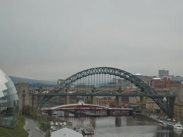 Construction labor group advocates for site halts in scorching conditions on building projects