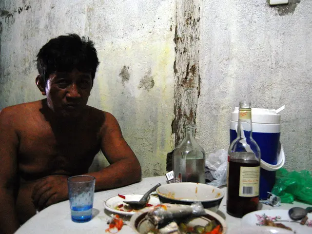 Healthcare professional discusses 'underlying cause of a 29-year-old woman, free of alcohol...